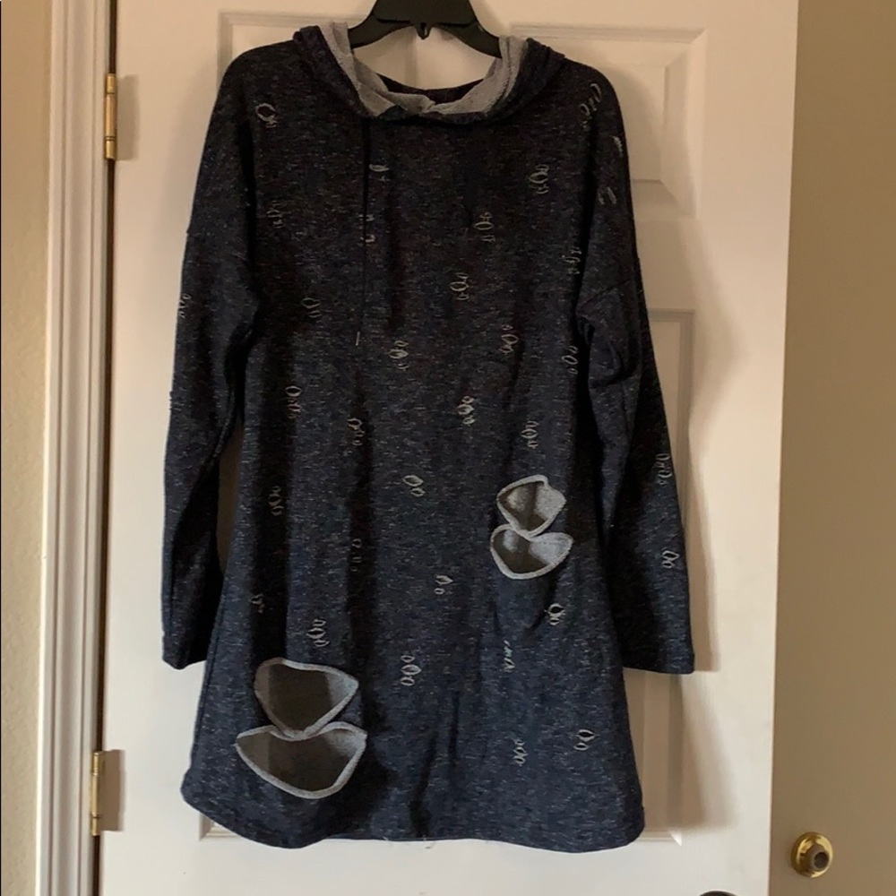 Long distressed Hoodie
